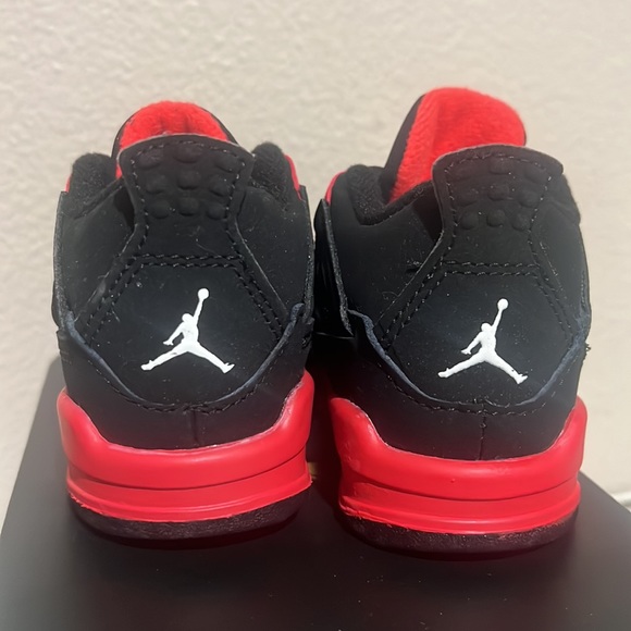 Kids Jordan 4 Retro (Black/ Red) - Picture 5 of 7
